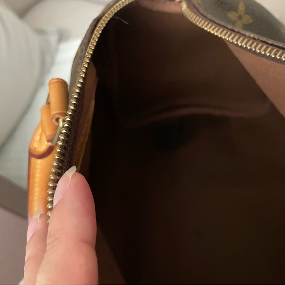 Louis Vuitton Monogram Speedy 30 - Picture 7 of 14